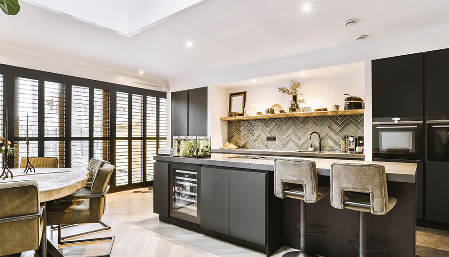 Doors and trim repaint